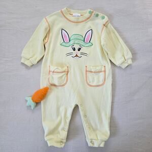 Vintage Bunny + Carrot Yellow Bodysuit 9-12 months